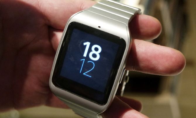 smartwatch3-metal-digital-watch