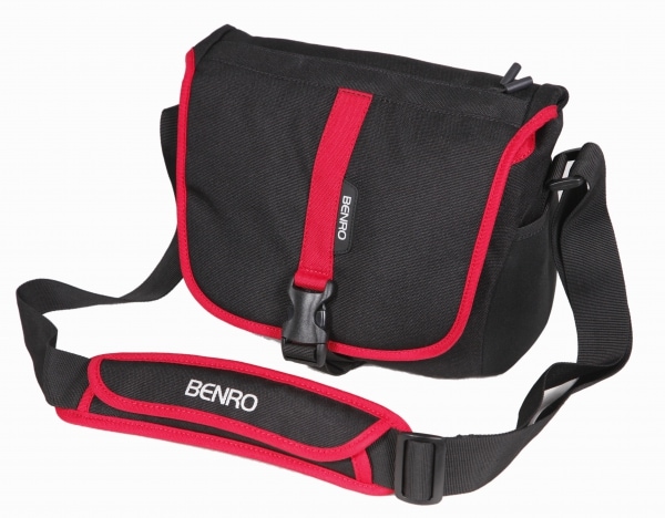 Сумка BENRO Smart 10 black для фото/видео и планшета/нетбука черная с кр.