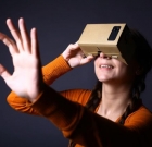 Google может представить автономную VR-гарнитуру