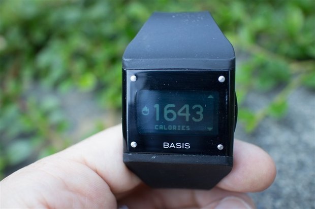 Детальный обзор фитнес-часов Basis B1 Watch 